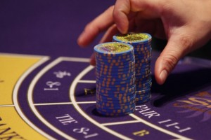 Kiếm tiền từ điểm yếu của sòng bài casino